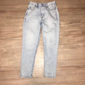 NWT ae mom jean